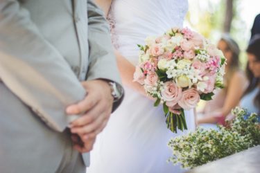 結婚式で安い時期はいつ 知らなきゃ損する先輩花嫁からのアドバイス Marrying マリーング